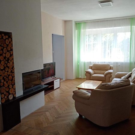 Apartman Xxl Яхимов Екстериор снимка