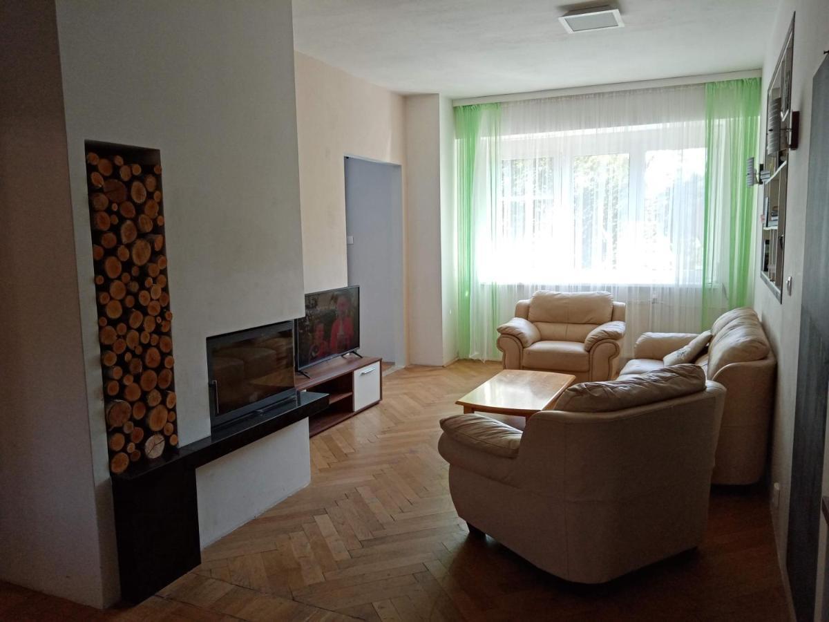 Apartman Xxl Яхимов Екстериор снимка